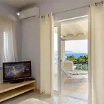 Holiday home με υπέροχη θέα Porto Cheli Luxury Kounoupisea *