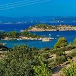 με υπέροχη θέα Porto Cheli Luxury Kounoupisea Aghios Emilianos (Peloponnese)