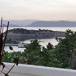 Holiday home με υπέροχη θέα Porto Cheli Luxury Kounoupisea