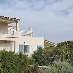 με υπέροχη θέα Porto Cheli Luxury Kounoupisea Holiday home *