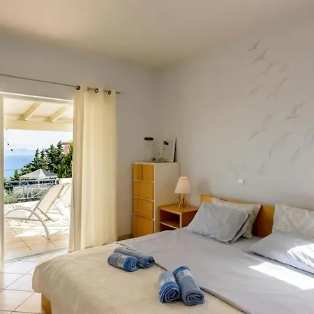 بيت للعطل με υπέροχη θέα Porto Cheli Luxury Kounoupisea
