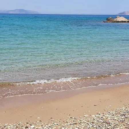 με υπέροχη θέα Porto Cheli Luxury Kounoupisea بيت للعطل