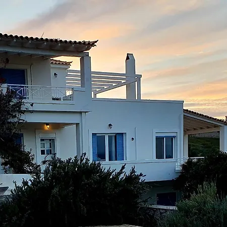 με υπέροχη θέα Porto Cheli Luxury Kounoupisea Aghios Emilianos (Peloponnese)