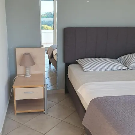 με υπέροχη θέα Porto Cheli Luxury Kounoupisea Aghios Emilianos (Peloponnese)