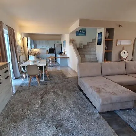 Дом отдыха με υπέροχη θέα Porto Cheli Luxury Kounoupisea Aghios Emilianos (Peloponnese)